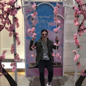 Meet your Posher, Emma